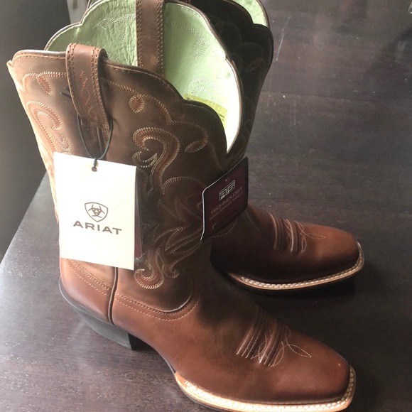 Ariat Shoes - Ariat western boots new